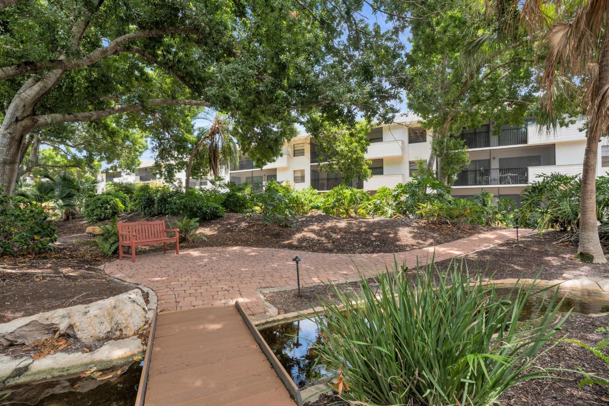 Park Shore Resort By Mike Z Rentals (Adults Only) North North Naples Kültér fotó